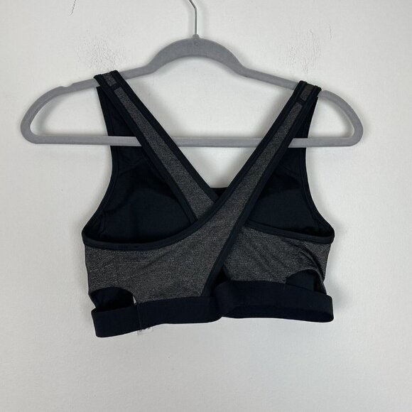 Nike Shimmery Gray Black Racerback Sports Bra Size Medium - Picture 2 of 5